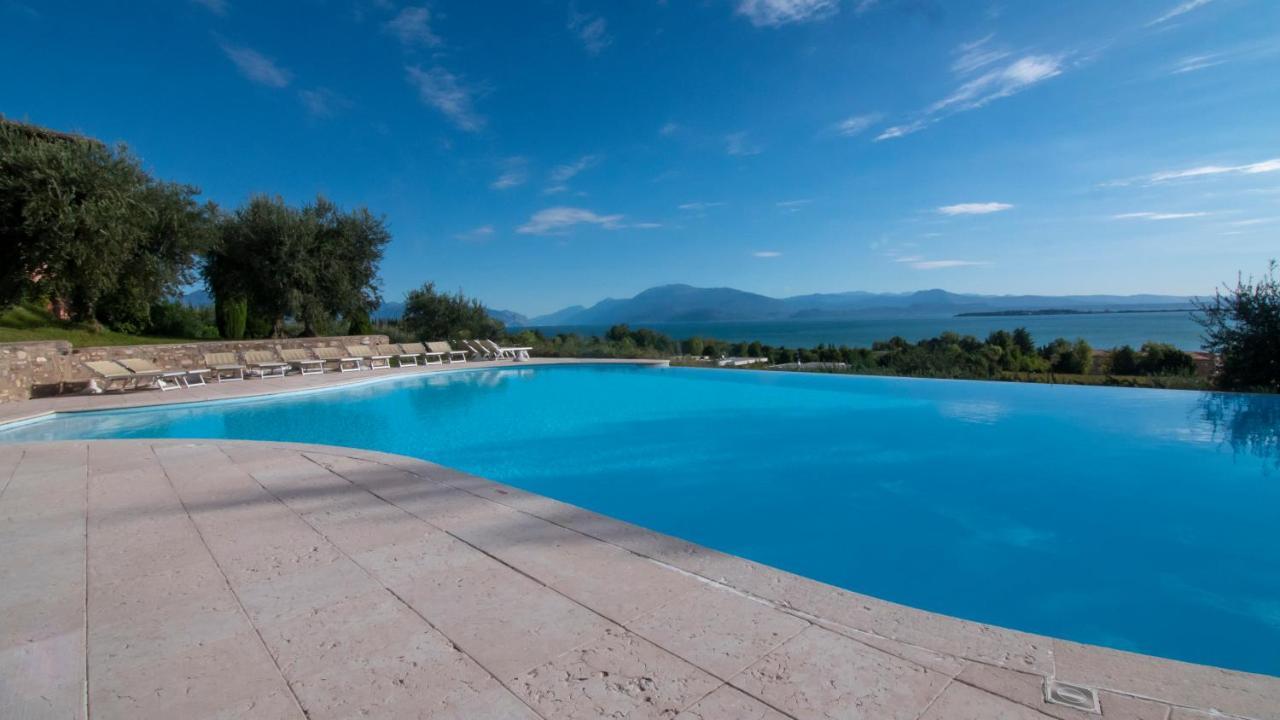 Castello Belvedere Apartments Desenzano del Garda Kültér fotó