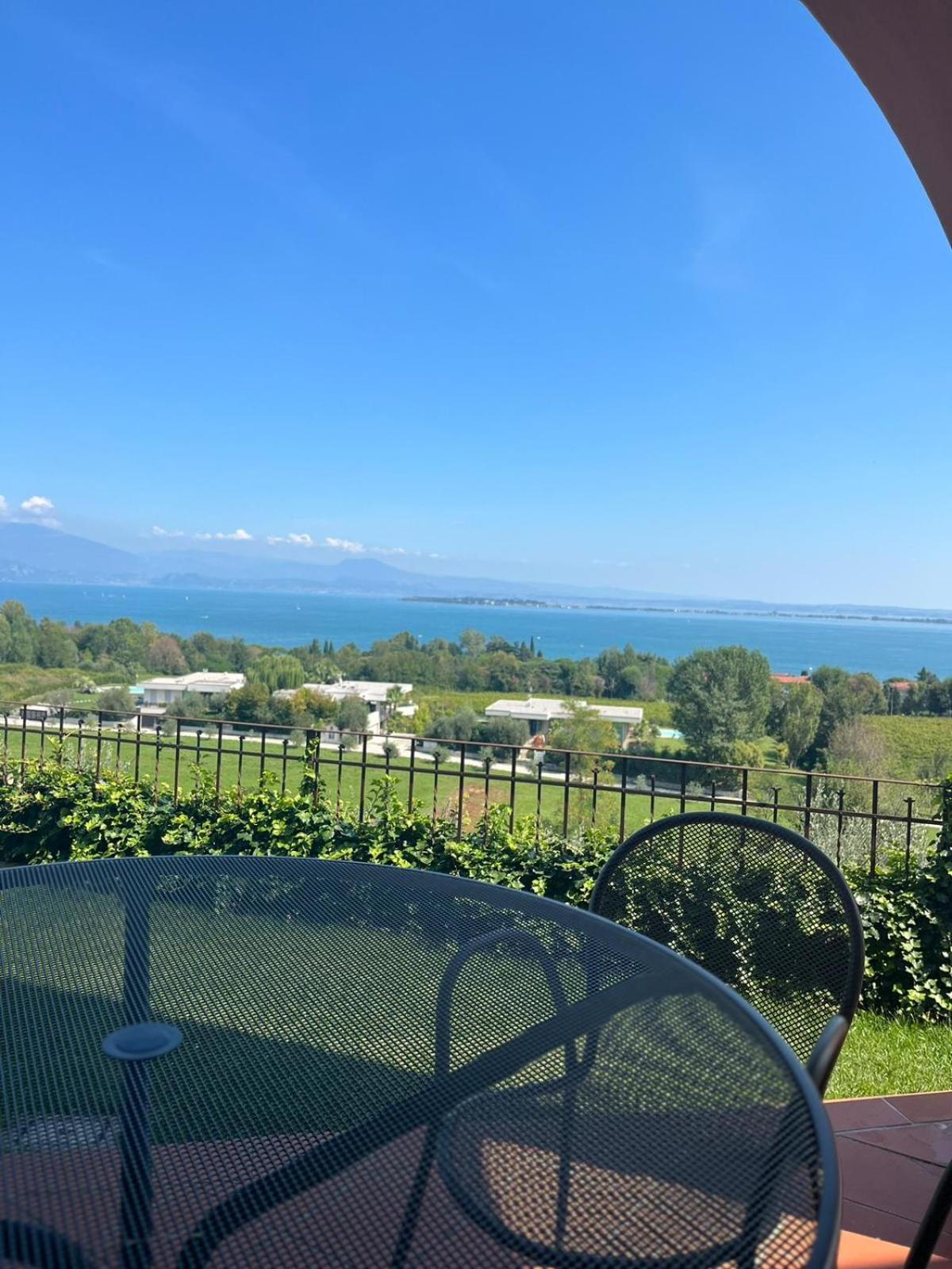 Castello Belvedere Apartments Desenzano del Garda Kültér fotó