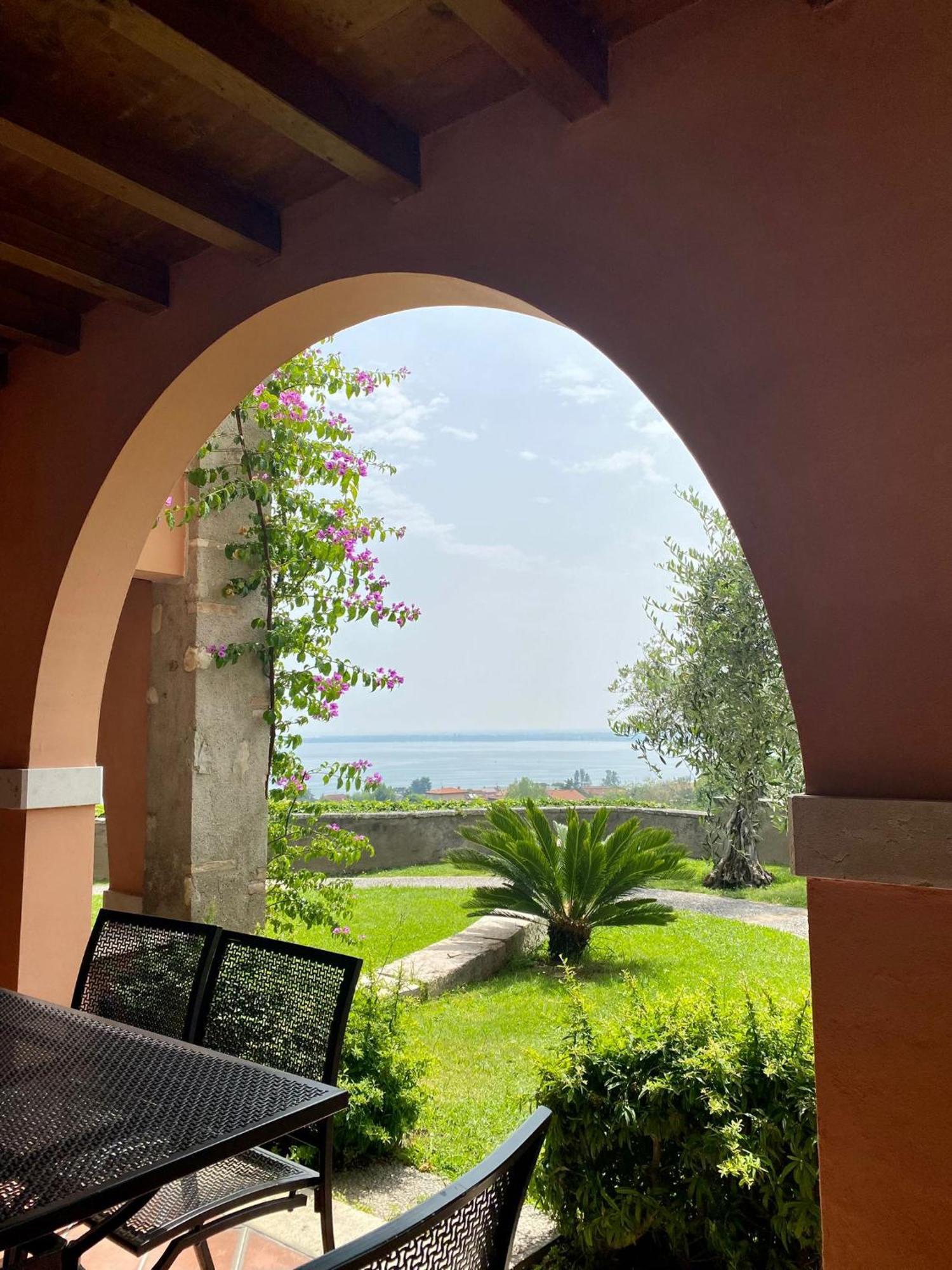 Castello Belvedere Apartments Desenzano del Garda Kültér fotó