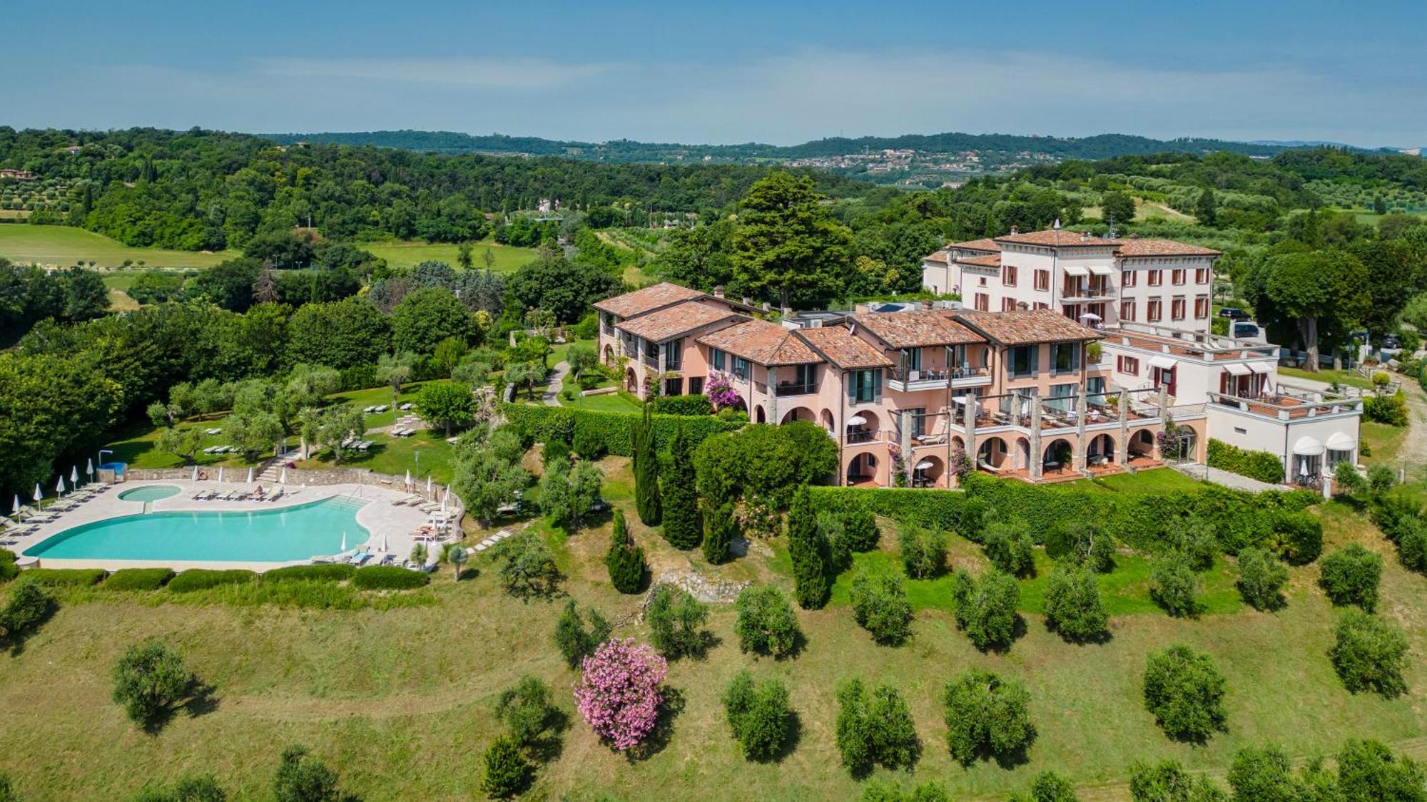 Castello Belvedere Apartments Desenzano del Garda Kültér fotó